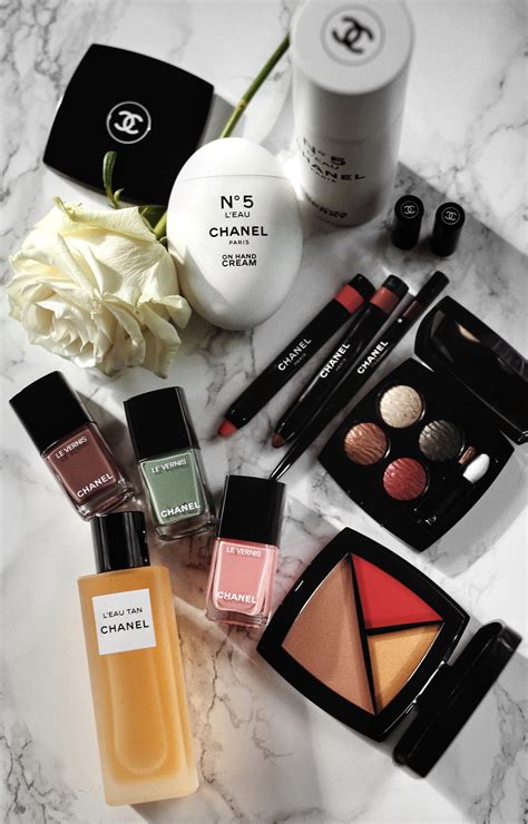 chanel makeup spring 2018 collection|chanel spring fashion.